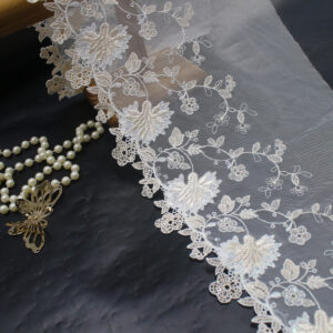 floral pattern with sequins, off white mesh，21 width